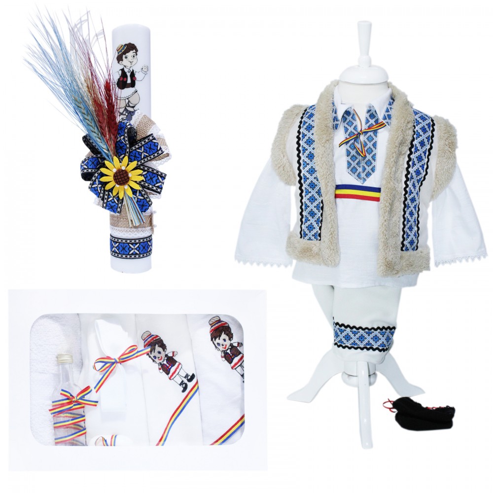 Set complet pentru botez, costum popular alb-albastru cu vesta imblanita, lumanare traditionala si trusou, 13 piese, REC1665