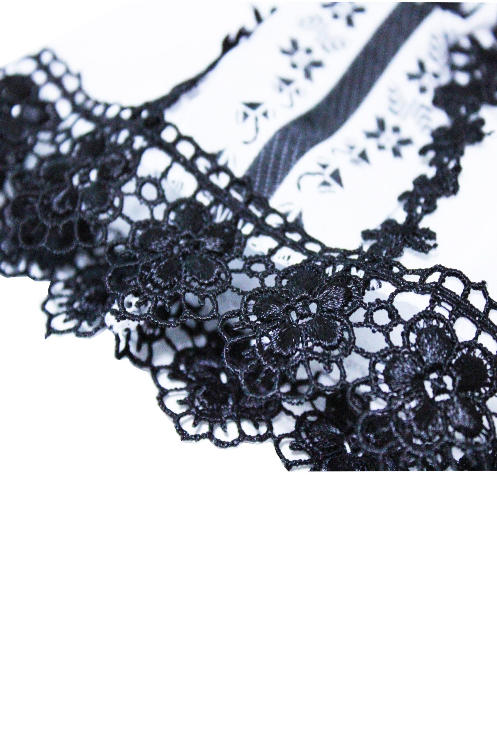 Costum popular, Negru, bluza, fusta cu fota aplicata, vesta, brau, pentru fetite, REC7 - imagine 2