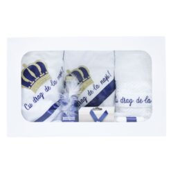 Trusou alb cu coroana de print bleumarin �Cu drag de la nasi� pentru botez, 7 piese, sticla mir, sapun, panza mir, fasa, prosop cu capison, prosop preot, cutie prima suvita, REC73
