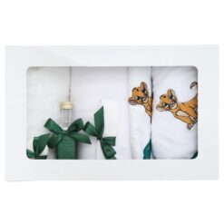 Trusou pentru botez de baieti, Model brodat cu Regele Leu, verde, 7 piese,  Recostore®, REC2509