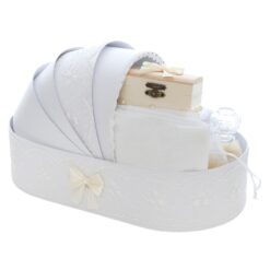 Trusou simplu tip landou pentru botez de fete, ivoire, 8 piese, REC5005/31