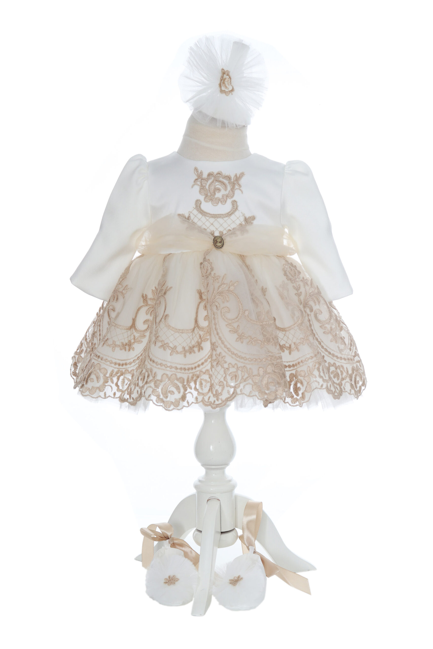 Rochita alb-crem cu benita si botosei pentru botez de fete, Recostore®, REC3037