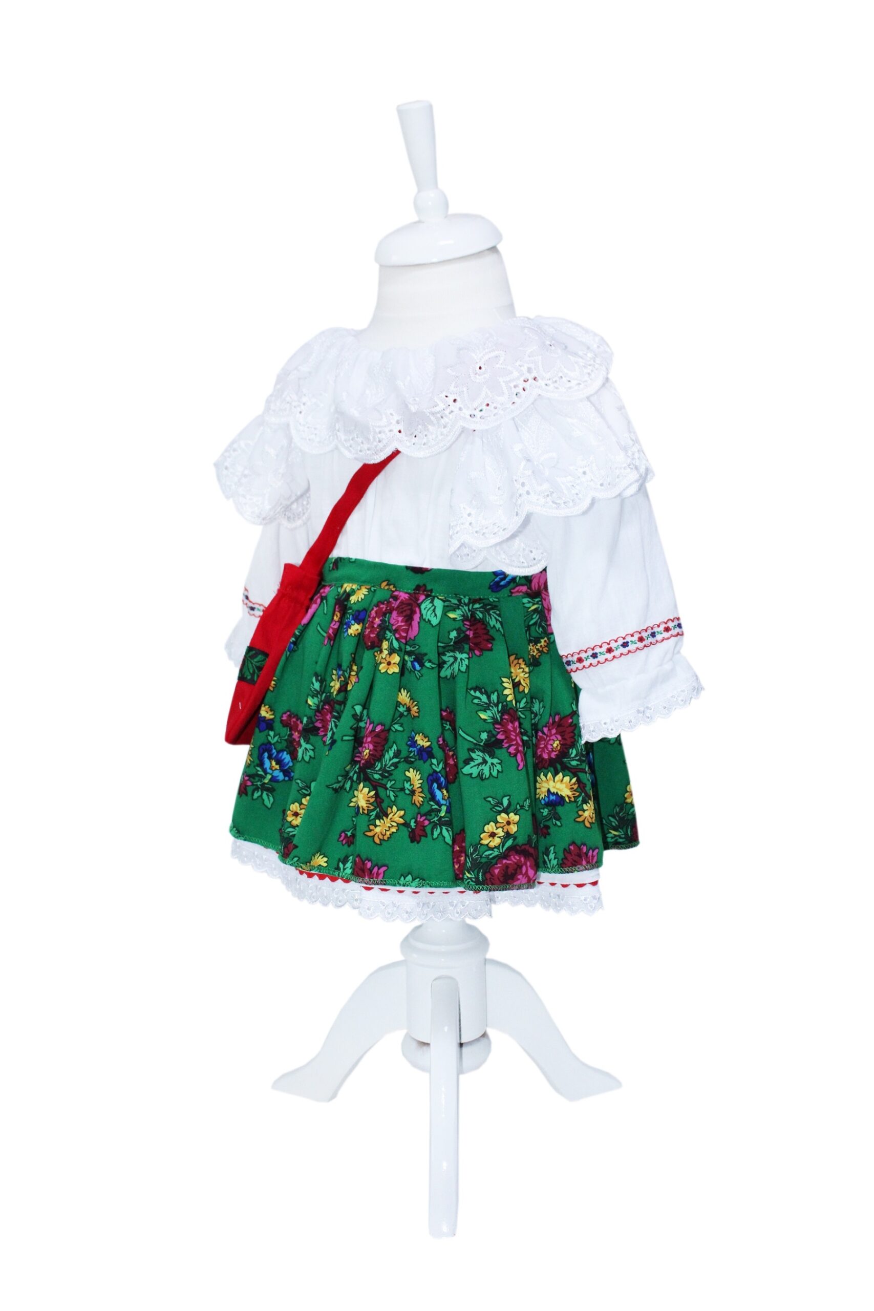 Costum popular alb-verde din zona Maramuresului pentru botez, 4 piese, rochie, fota, traistuta, batic, REC1178 - imagine 2