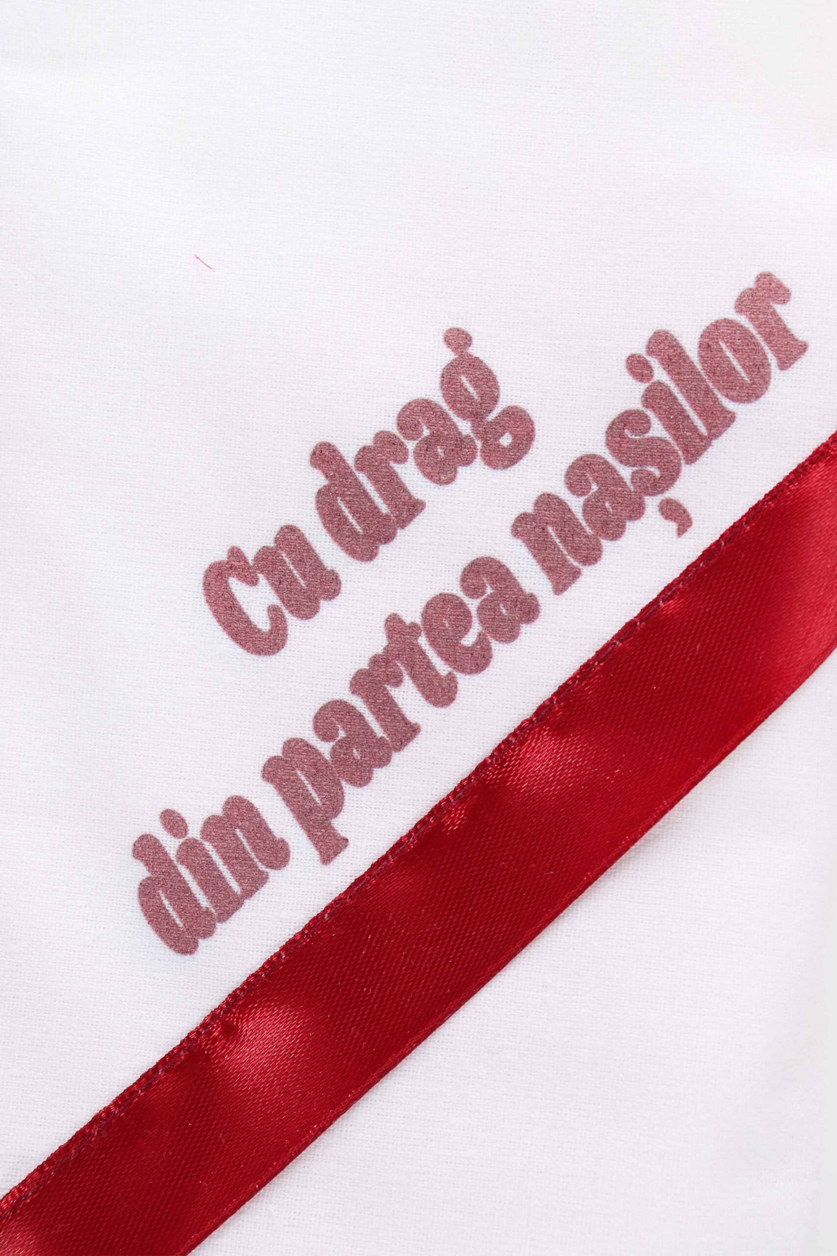 Trusou Bebe Sef alb-rosu, cu mesaj „Cu drag din partea nasilor” imprimat, 6 piese, Recostore, REC1721