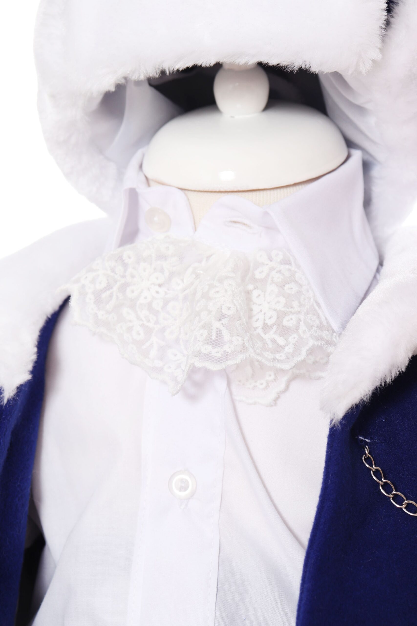 Costum alb-albastru, gros, pentru botez, 5 piese, camasa, haina groasa, pantaloni, caciula, botosi, pentru baieti REC1727