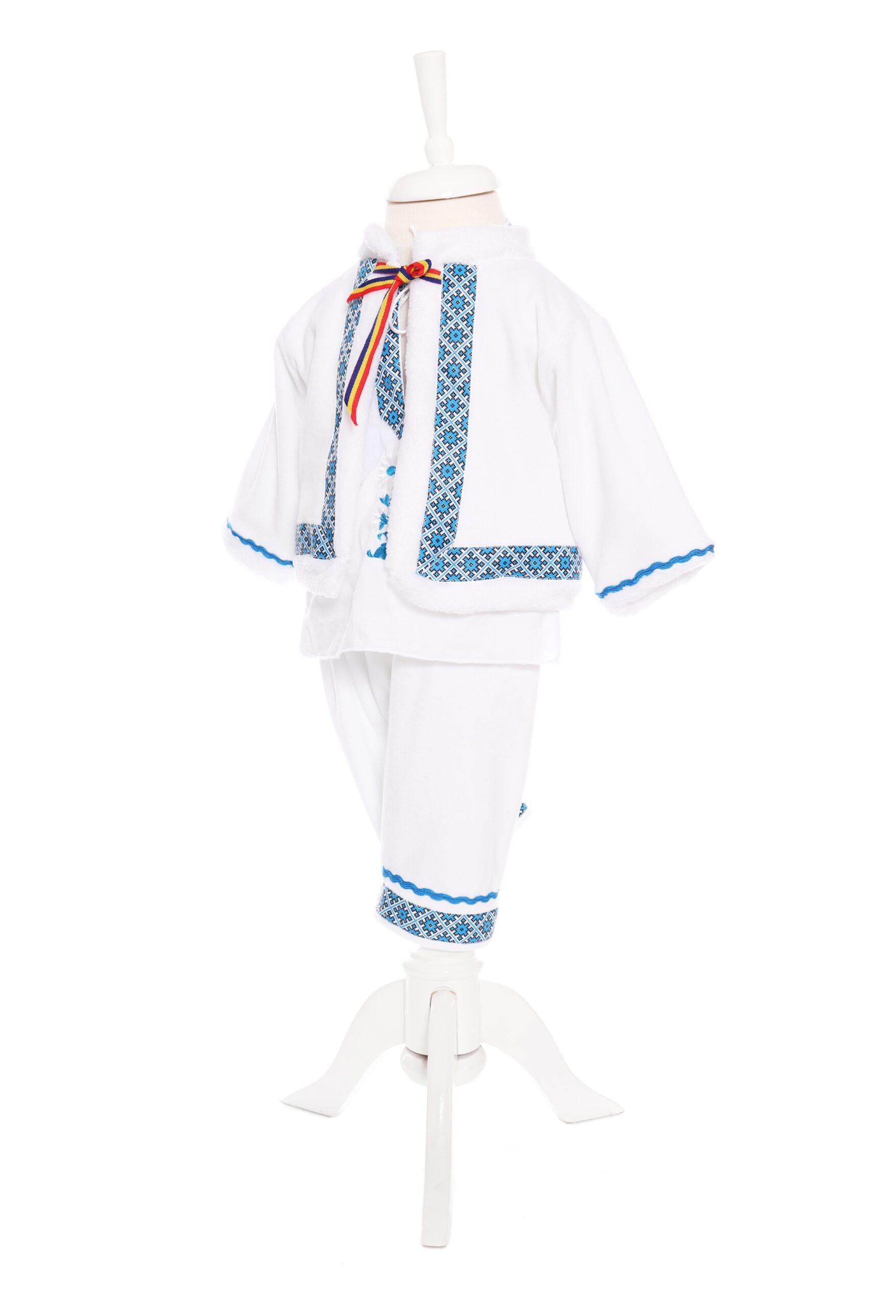 Costum popular alb-albastru, 4 piese, haina groasa, camasa, pantaloni, caciulita pentru baieti, REC1845 - imagine 2