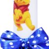 Lumanare cu funda pentru botez, cu imprimeu Winnie-the-Pooh si panglica albastra cu buline, 30x5 cm, REC177