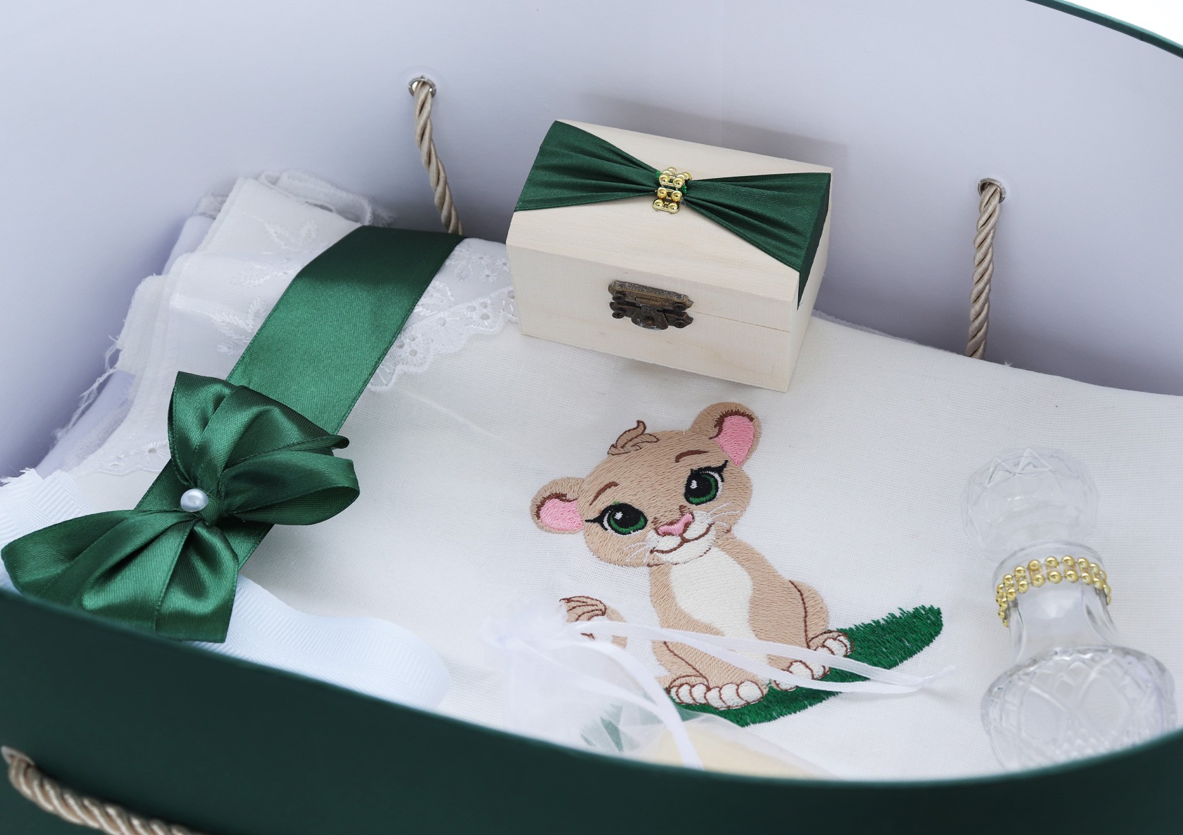 Trusou botez baieti 9 piese, Model Simba, verde, Recostore®, REC3017 - imagine 2