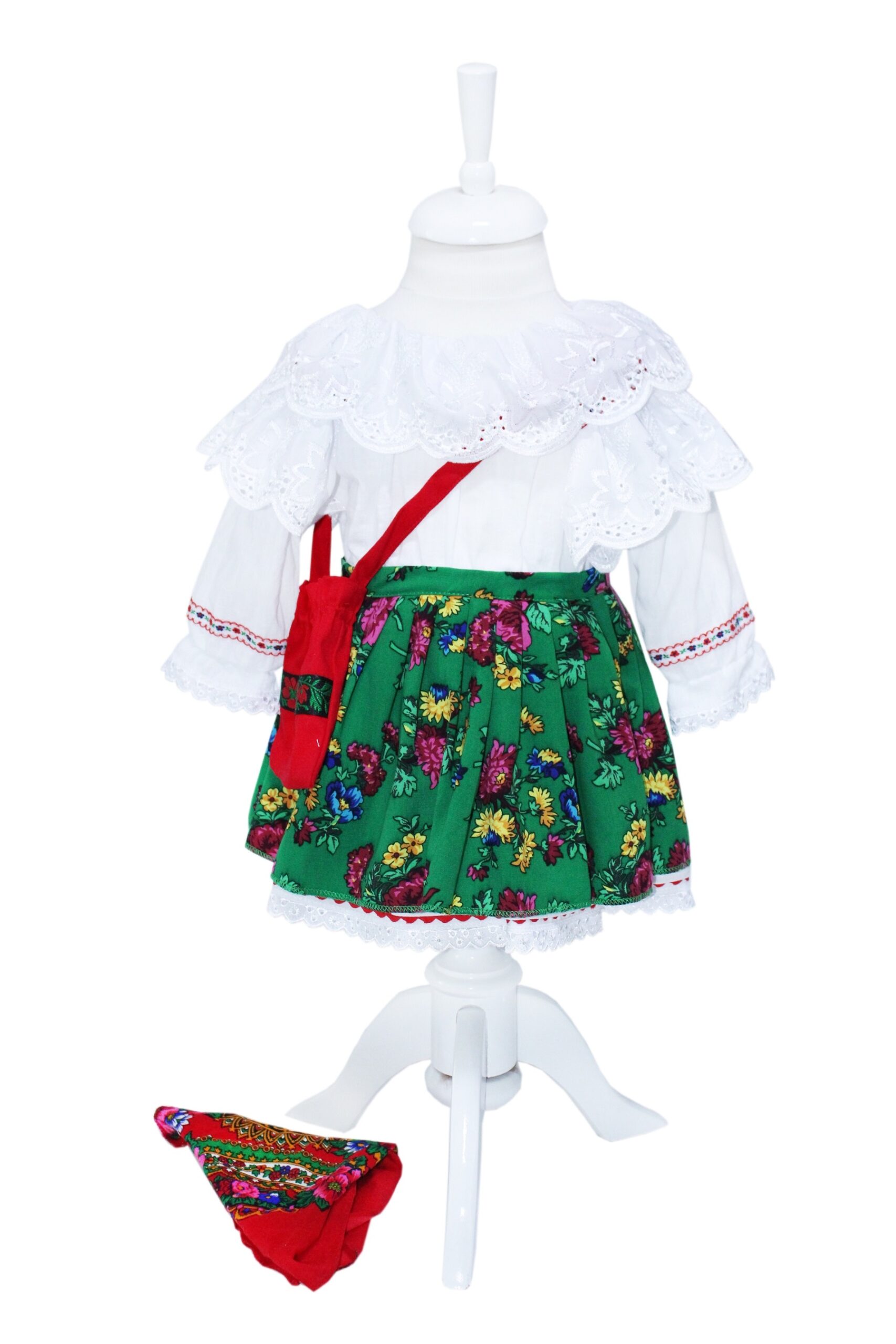 Costum popular alb-verde din zona Maramuresului pentru botez, 4 piese, rochie, fota, traistuta, batic, REC1178 - imagine 9